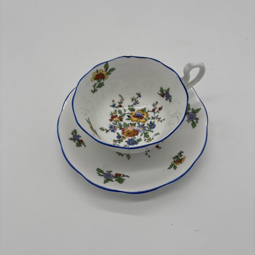 Vintage Royal Albert Crown China Made In England Tea‎ And Saucer Set